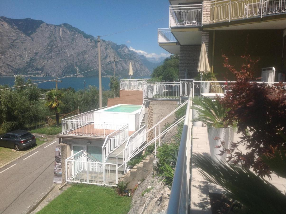 Villa Arianna Panoramic Apartments Malcesine Luaran gambar